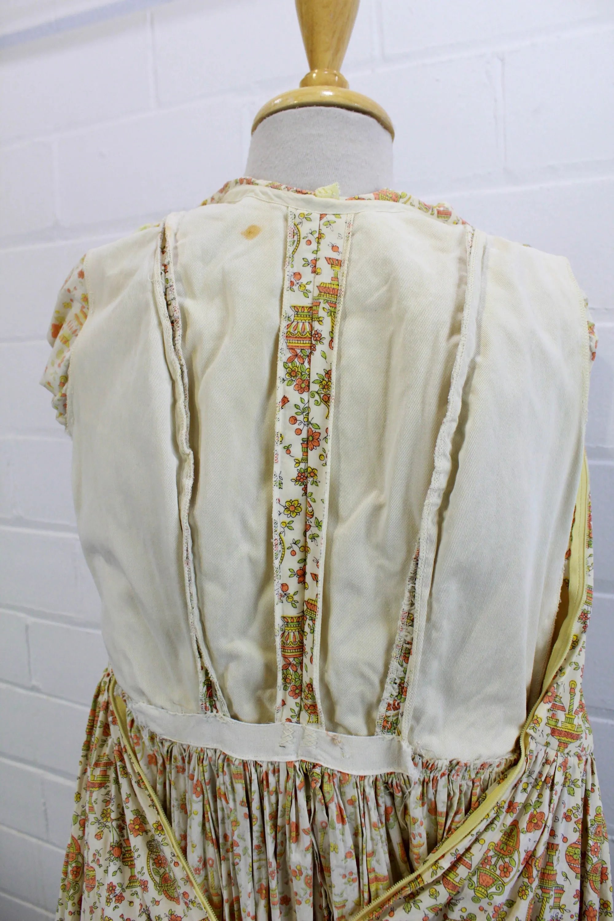 Vintage 1960s Floral Prairie Maxi Dress with Peter Pan Collar, Small